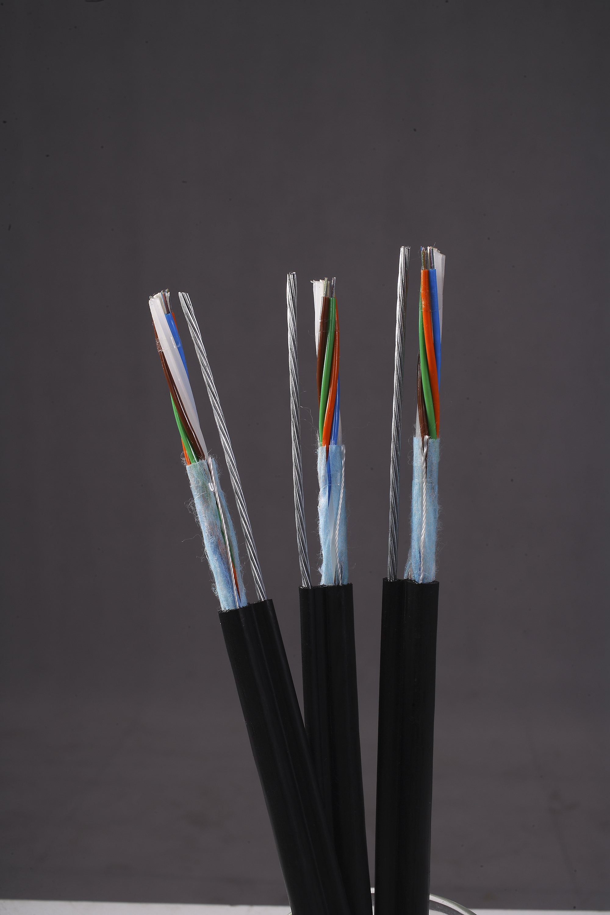 Figure 8 aerial optical fiber cables (FE)