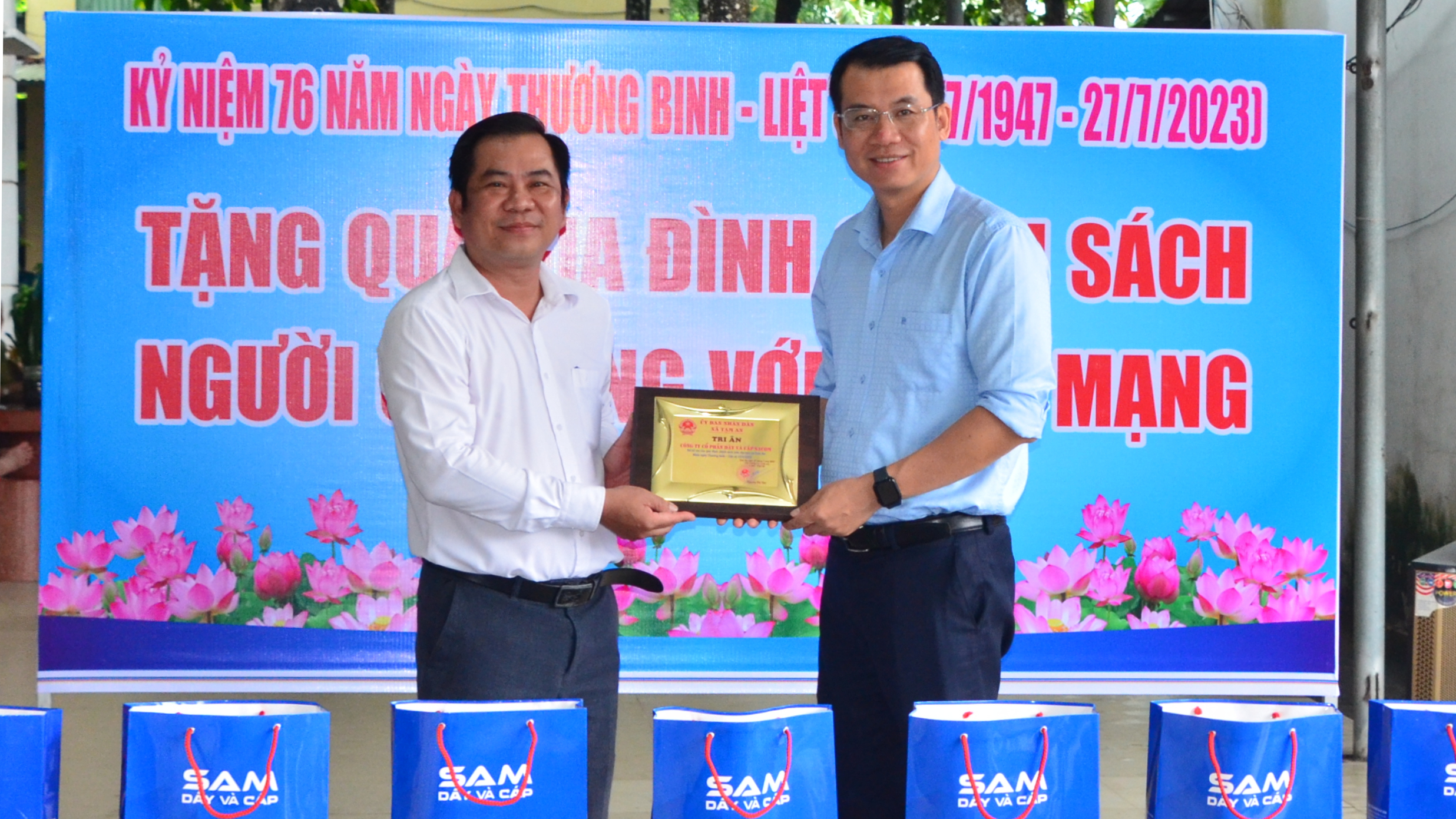 (Tiếng Việt) Công tác xã hội nhân dịp ngày “Thương Binh – Liệt Sỹ”